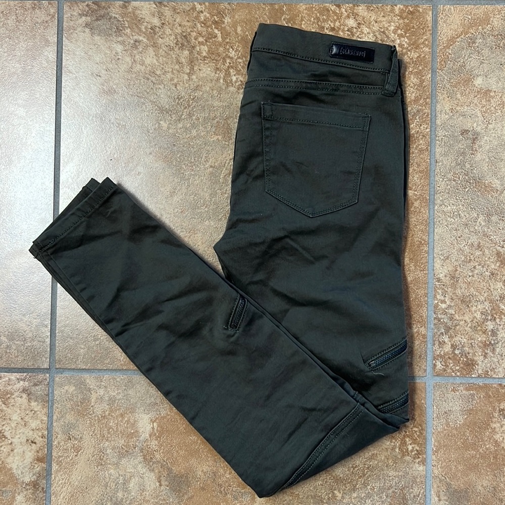 Army green zipper detail pants